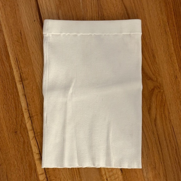 Aritzia White Reso Skirt NWOT Size 2XS - Picture 9 of 9